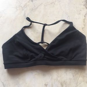 Lululemon athletica pranayama bra size 6